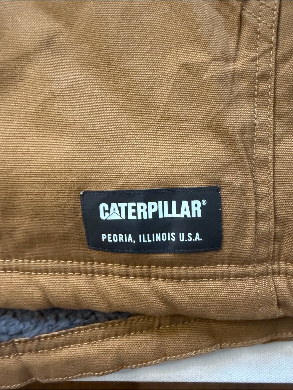 NWT Men's Caterpillar Quilted Work Vest in Caramel Brown Size 2XL (KB8) - Picture 2 of 8